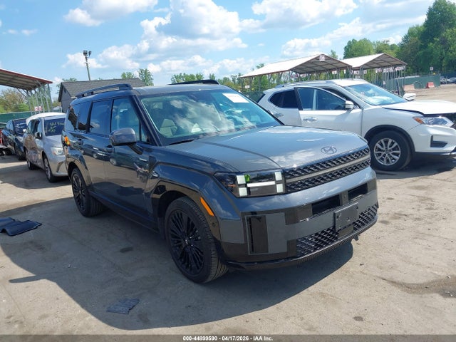 Salvage Hyundai SANTA FE Image