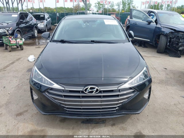 Hyundai ELANTRA Sel