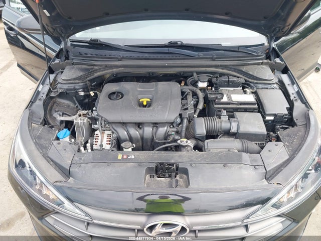 Hyundai ELANTRA Sel