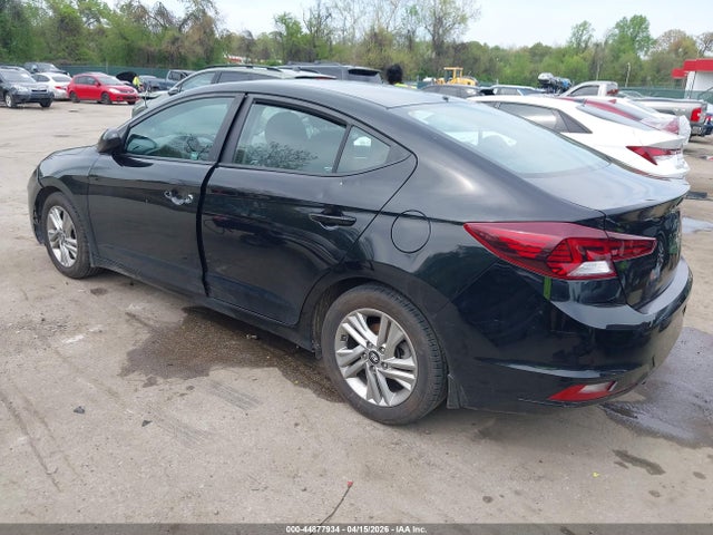 Hyundai ELANTRA Sel