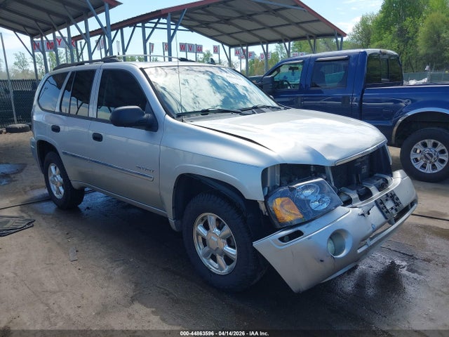 Salvage GMC Envoy Image