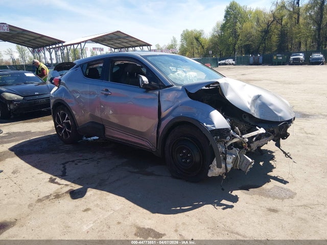 Salvage Toyota C-HR Image