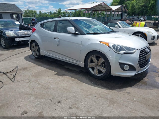 Salvage Hyundai VELOSTER Image
