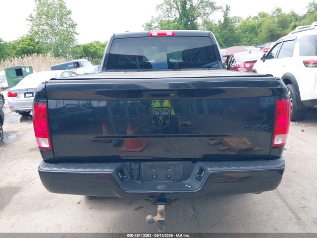 Ram 1500 Express  4x4 5'7 Box