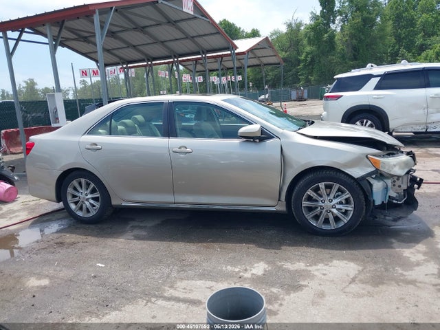 Toyota Camry Xle V6