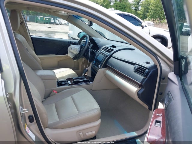 Toyota Camry Xle V6