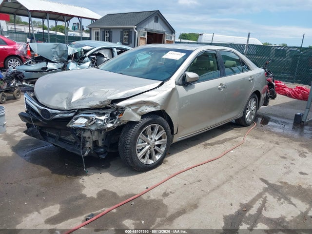 Toyota Camry Xle V6
