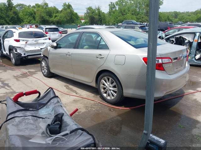 Toyota Camry Xle V6