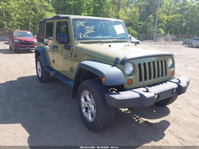 Salvage Jeep Wrangler Image