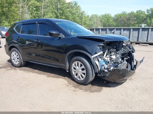 Salvage Nissan Rogue Image