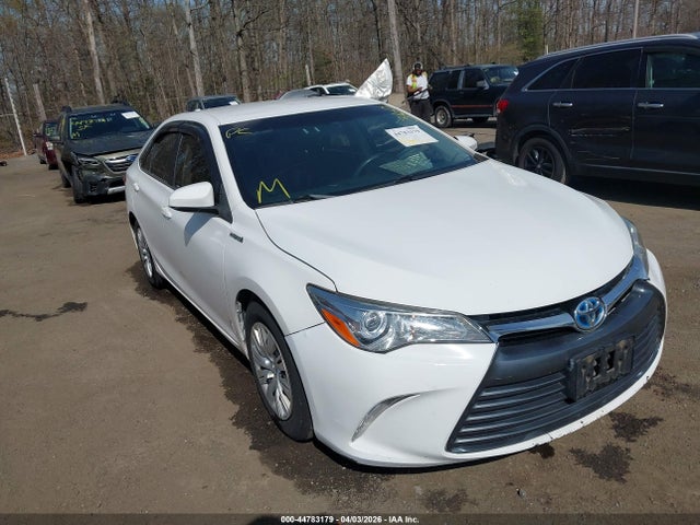 Salvage Toyota Camry Image