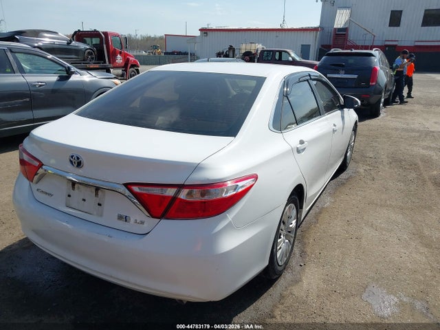 Toyota Camry Le