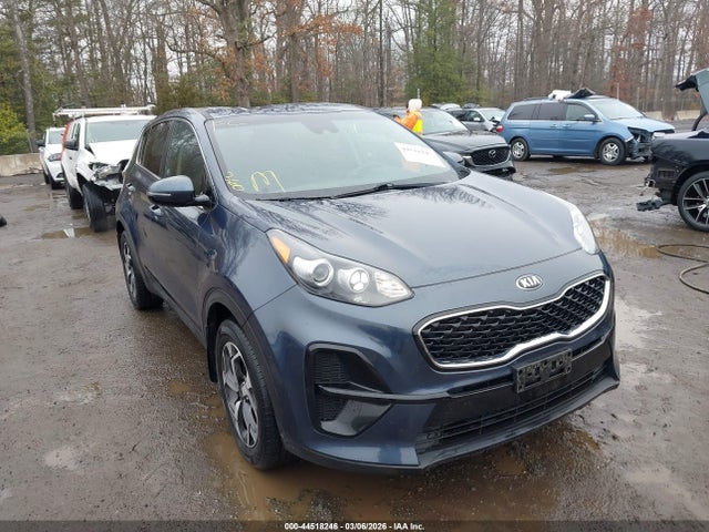 Salvage Kia Sportage Image