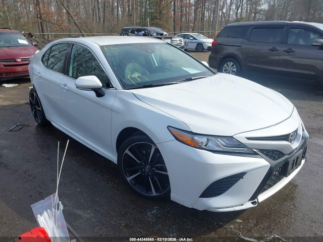 Salvage Toyota Camry Image