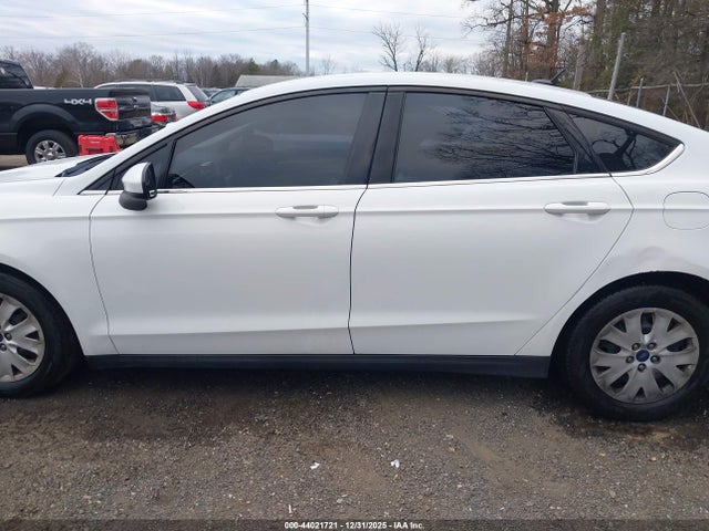 Ford Fusion S
