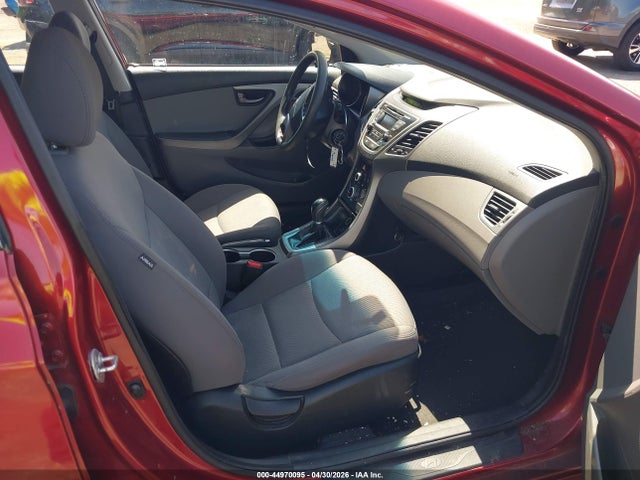 Hyundai ELANTRA Se