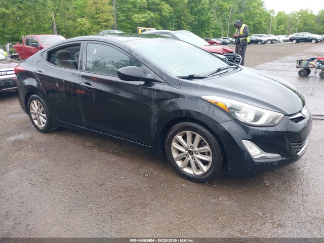 Salvage Hyundai ELANTRA Image