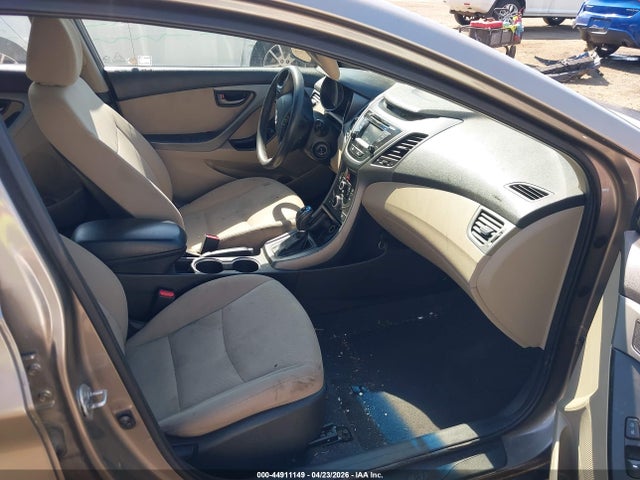 Hyundai ELANTRA Se
