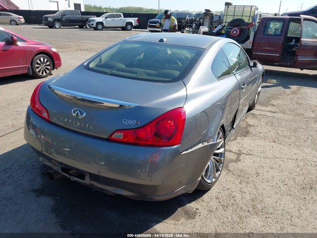 INFINITI Q60