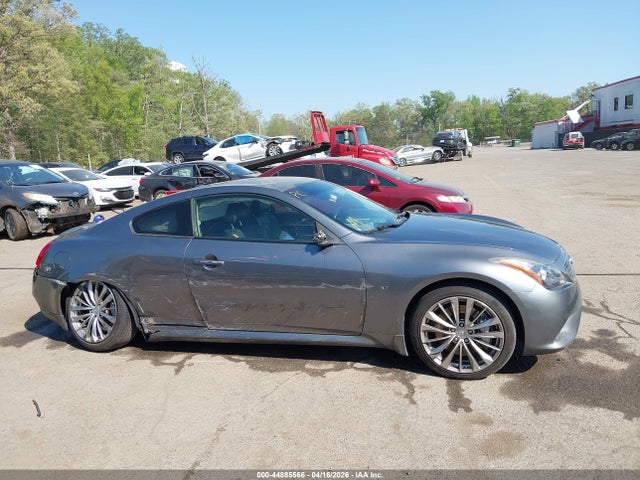 INFINITI Q60