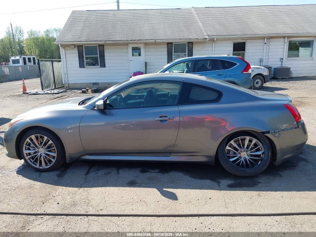 INFINITI Q60