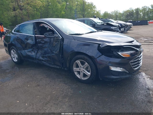 Salvage Chevrolet Malibu Image