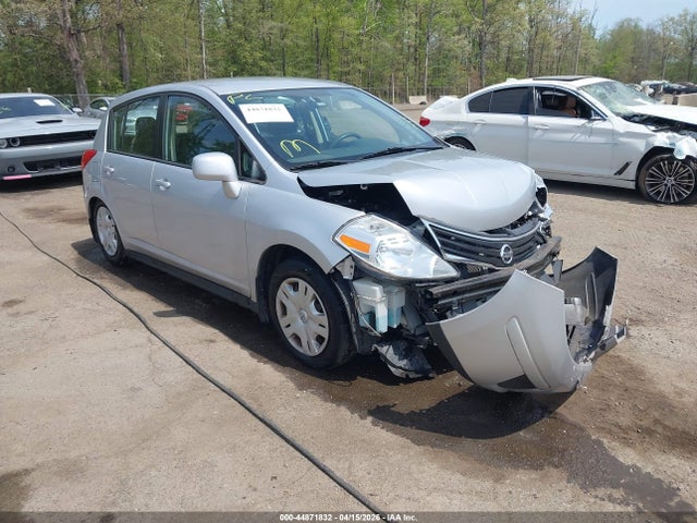 Salvage Nissan Versa Image