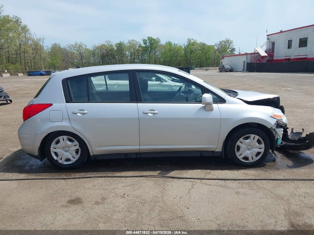 Nissan Versa 1.8 S