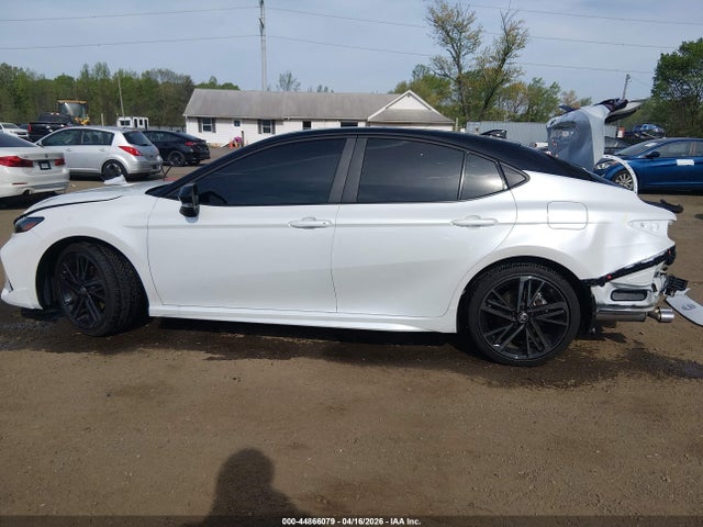 Toyota Camry Xse