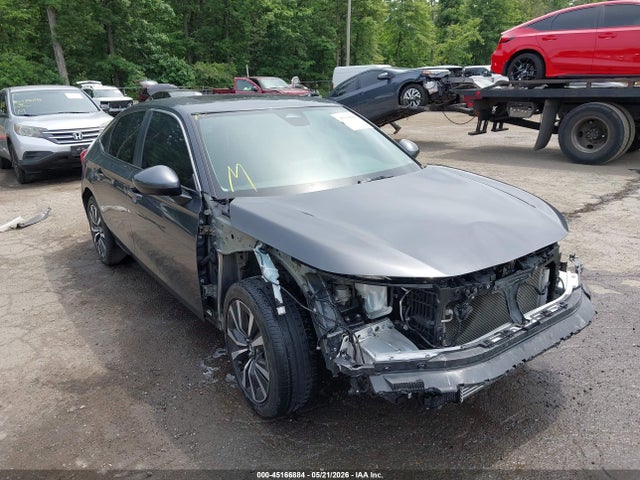Salvage Honda Civic Image