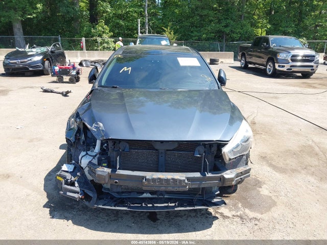 Kia Cadenza Premium