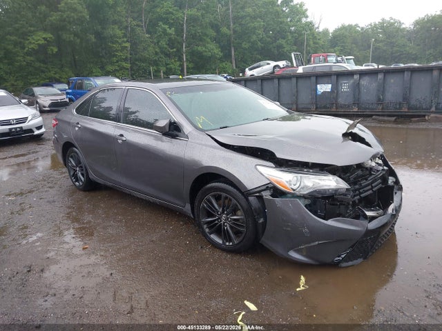 Salvage Toyota Camry Image