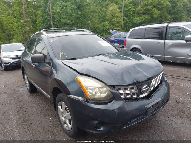 Salvage Nissan Rogue Image