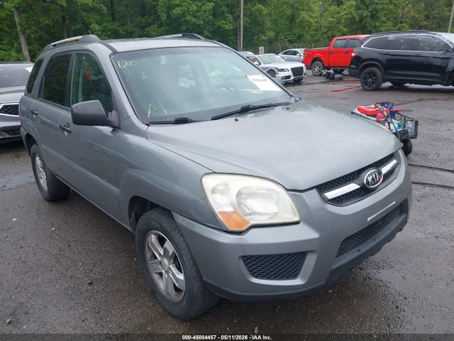 Salvage Kia Sportage Image