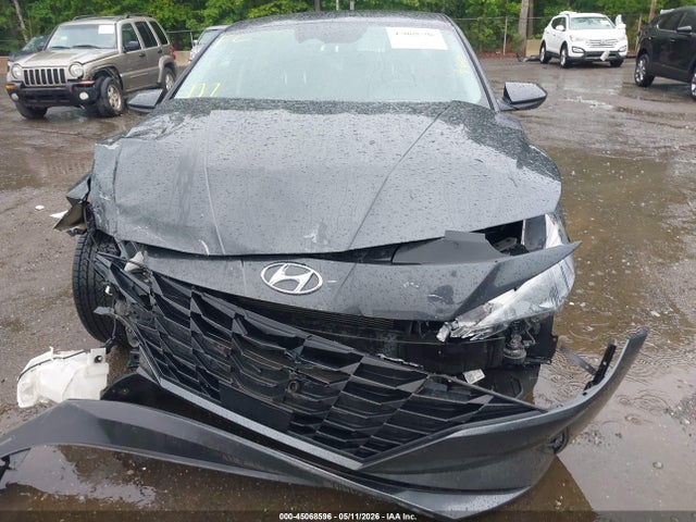 Hyundai ELANTRA Sel