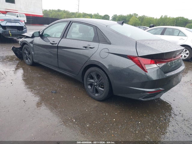Hyundai ELANTRA Sel