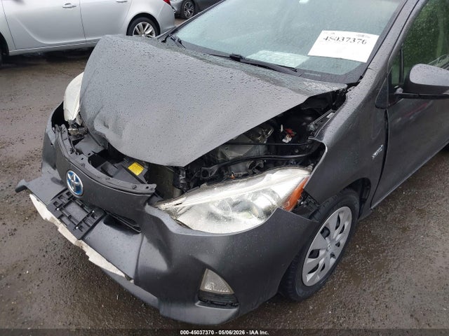 Toyota Prius c Two