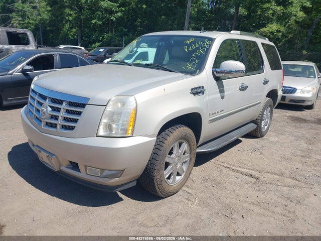 Cadillac Escalade Standard