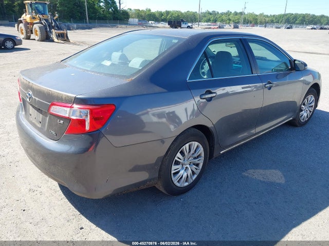 Toyota Camry Le
