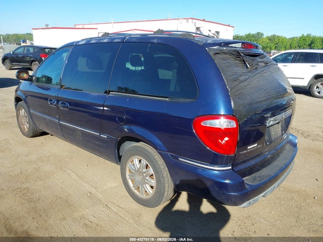Chrysler Town & Country Limited