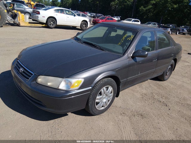 Toyota Camry Le V6