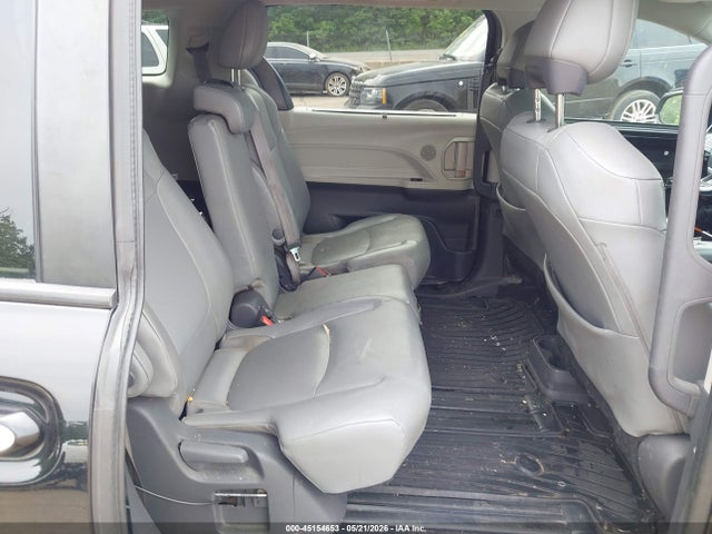 Toyota Sienna Xle