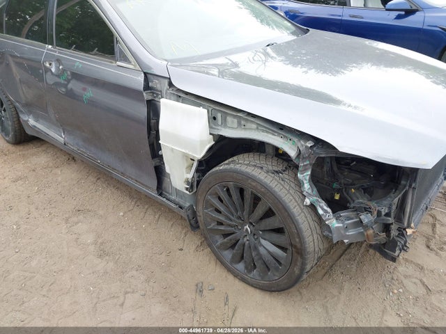 Hyundai Genesis 5.0