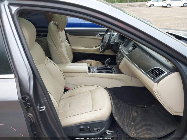 Hyundai Genesis 5.0