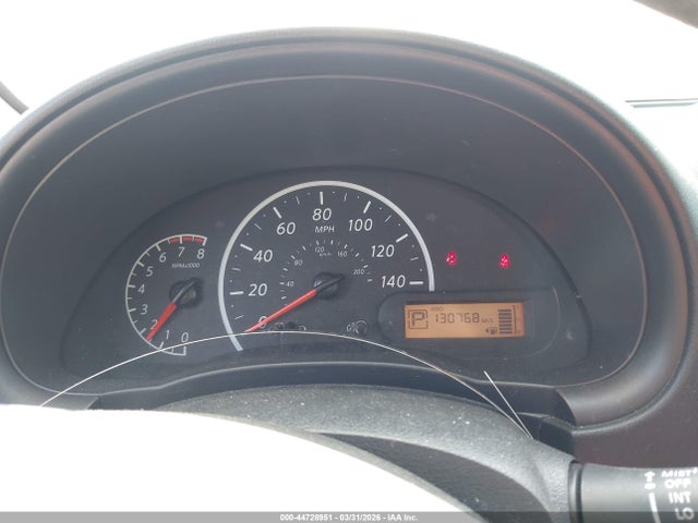 Nissan Versa 1.6 S+
