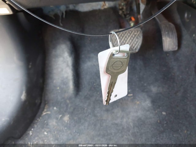 Nissan Versa 1.6 S+