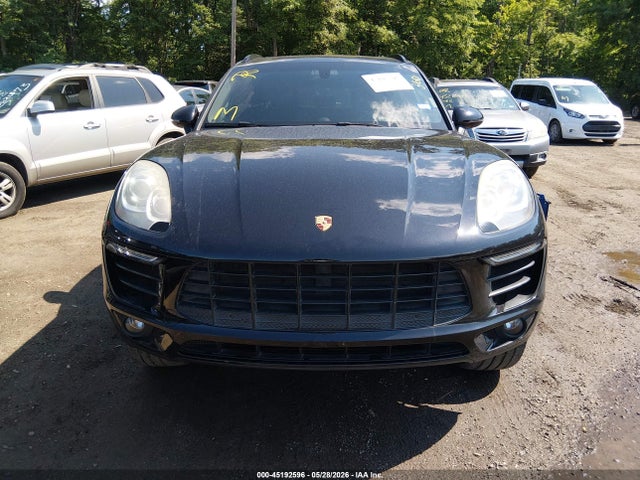 Porsche Macan S