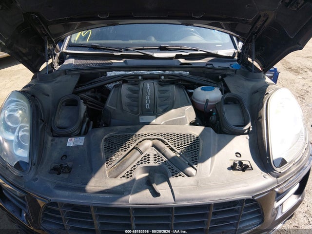 Porsche Macan S