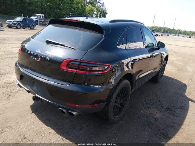 Porsche Macan S