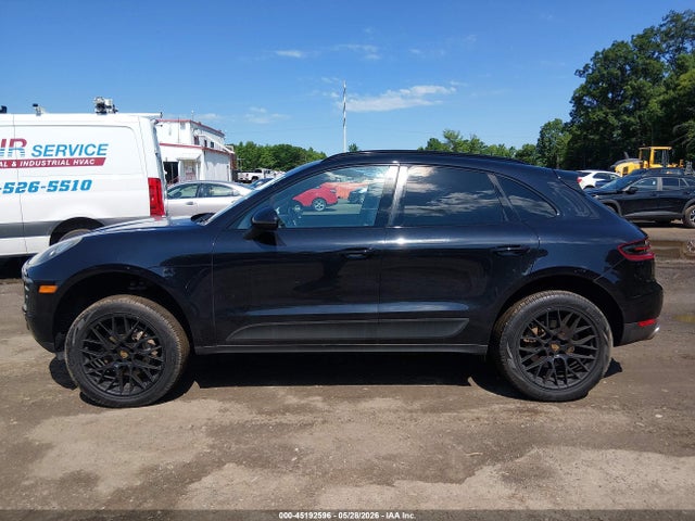 Porsche Macan S
